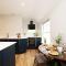 The Holgate Snug