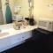 Days Inn & Suites by Wyndham Tucker/Northlake