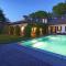 Asolo hills La Cimetta chic villa with pool