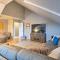 Remarkable Yakima Getaway with Pool and Hot Tub!