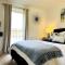 Riverside View Apartment in Balloch, Loch Lomond
