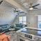 2 Blocks to Surfside Beach A-Frame Home with Deck - شاطئ سيرفسايد