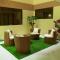 R&N SHULLKAS SUITES