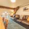 Host & Stay - The Nave