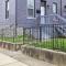 Pet-Friendly Condo with Deck about 3 Mi to Dtwn! - سينسيناتي