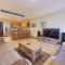 Luxury Escapes - Stylish 1BR - Murad Tower - Close to the Emirates Mall - Dubaj