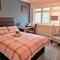 Room in Guest room - Apple House Wembley - Edgware