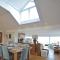 Penmorfa - Sublime Abersoch retreat with roof terrace, 80m from beach, great for surfing