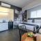 Dizengoff Avenue Boutique Hotel