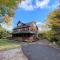 Spacious private home, ski views, pool table, ping-pong, privacy, steps to Mt Wash Hotel