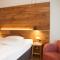 Hotel & Landgasthof Hoheluft - 诺尔登堤岸布赫霍尔茨