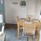 No 27 A dog friendly rural coastal chalet - Seaton