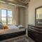McCormick Place Luxurious and Spacious 3BR in Downtown Chicago with Optional Parking Sleeps 10 guests