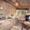 1 Bedroom Beautiful Home In Saignon