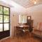 1 Bedroom Beautiful Home In Saignon