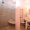 1 Bedroom Beautiful Home In Saignon