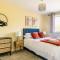 Modern and Beautiful 3BR With Private Parking Near Ipswich - 伊普斯威奇