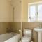 Modern and Beautiful 3BR With Private Parking Near Ipswich - 伊普斯威奇