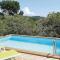 Awesome Home In Sollies Toucas
