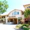 Bella Capri Inn and Suites
