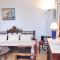 3 Bedroom Awesome Apartment In Panormos