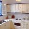 3 Bedroom Awesome Apartment In Panormos