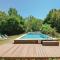 Pet Friendly Home In Jonquires With Outdoor Swimming Pool - Jonquières