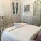 Lovely 1 bed flat in Victorian house 300m seafront