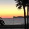 Bild des Orange Sunset, seaview & beach front