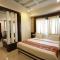 Silver Suite