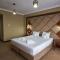 HOTEL ADRIANO
