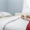 Shirley house 2, Self Catering Guest House, Self Check in, Smart locks, 10 min Walk to Southampton General, Aspire and Princess Anne Hospitals, Access to Fully Equipped Kitchen, Excellent Transport Links, Ideal for Longer Stays and Hospital Shifts - 南安普敦