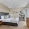 Salt - 2brm apartment with Spa bath and Ocean Views