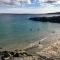 Stylish coastal retreat in St Ives with parking