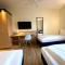 Hotel Am Wiesenweg l 24h check-in - Hausen