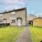 Hazel House - Vibrant 2 bed house in Wishaw - Wishaw