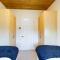 3 Bedroom Lakeview Lodge - Ensuite & Balcony Deck