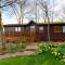 3 Bedroom Lakeview Lodge - Ensuite & Balcony Deck