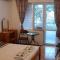 Guest House Evin Rai