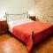 3 bedrooms appartement with shared pool enclosed garden and wifi at Caprese Michelangelo