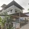 Nirupama,Hotel Aluva 700 Mtr From Aluva Railway Station - Alwaye