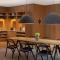 Staybridge Suites Dubai Internet City by IHG - Dubaj