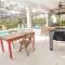 This is It! 6 Rooms! Bay views, Pool, Games, Bikes & More, Sleeps 17! - 圣乔治岛