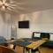 Studio Stevie Nicks I Workplace I 24in Screen I Kitchen I PS4