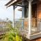 SaffronStays Crescent Bay, Palshet