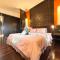 Sunway Resort Suites max 4 pax studio 1 mins walk to Sunway Pyramid