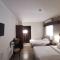 Green Plaza Inn Business &Families Only