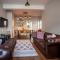 Hereford City - St Owens Terrace - Comfortable & Spacious Well Presented Three Storey House, Perfect For a Weekend Away & Exploring The City On Foot - Hosted By RENTMYHOUSE
