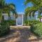 Jungle Cottage with luxury pool, hot tub and more!