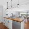 Coastal Charm 24A